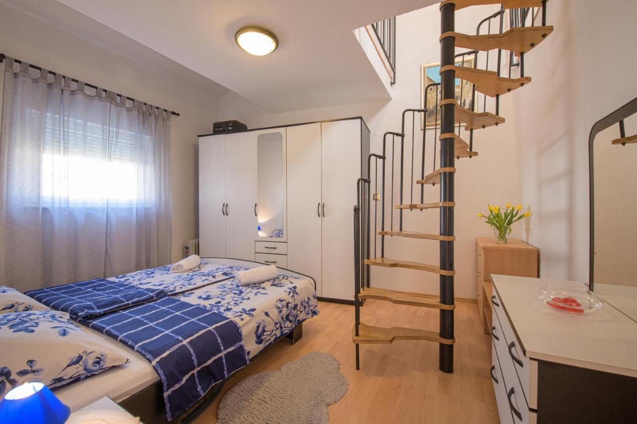 Apartmani Tena Selce Zewnętrze zdjęcie